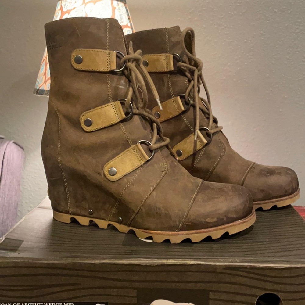 Sorel Joan of Artic Wedge Mid Size 10 Cafe